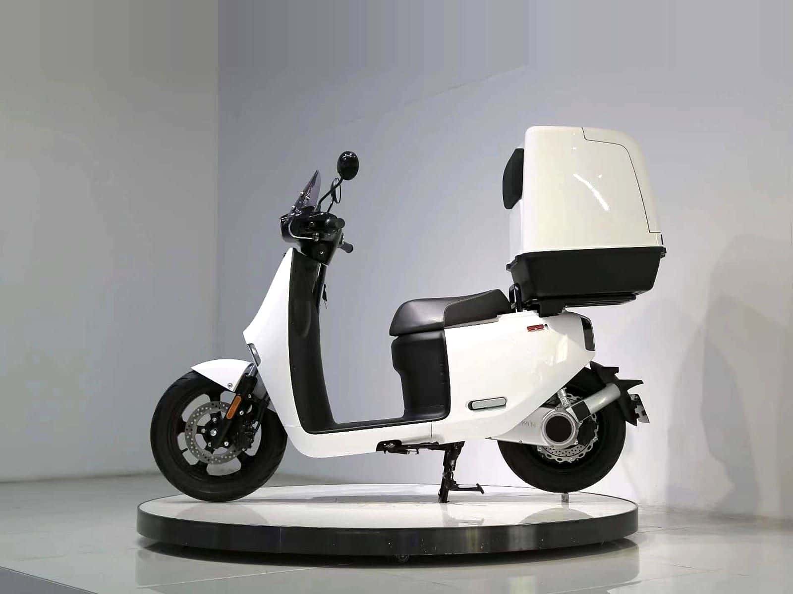 MEGA ES1 Kurye — Paket servis için tam elektrikli ES1